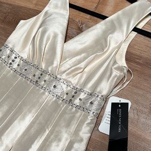 Ivory silk holiday dress, bride rehearsal dinner - Jones New York NWT
